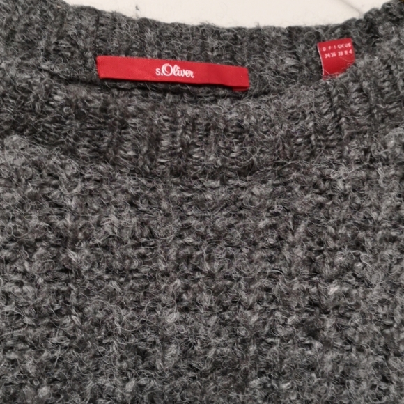 Comfy and high quality sweater - Picture 2 of 2